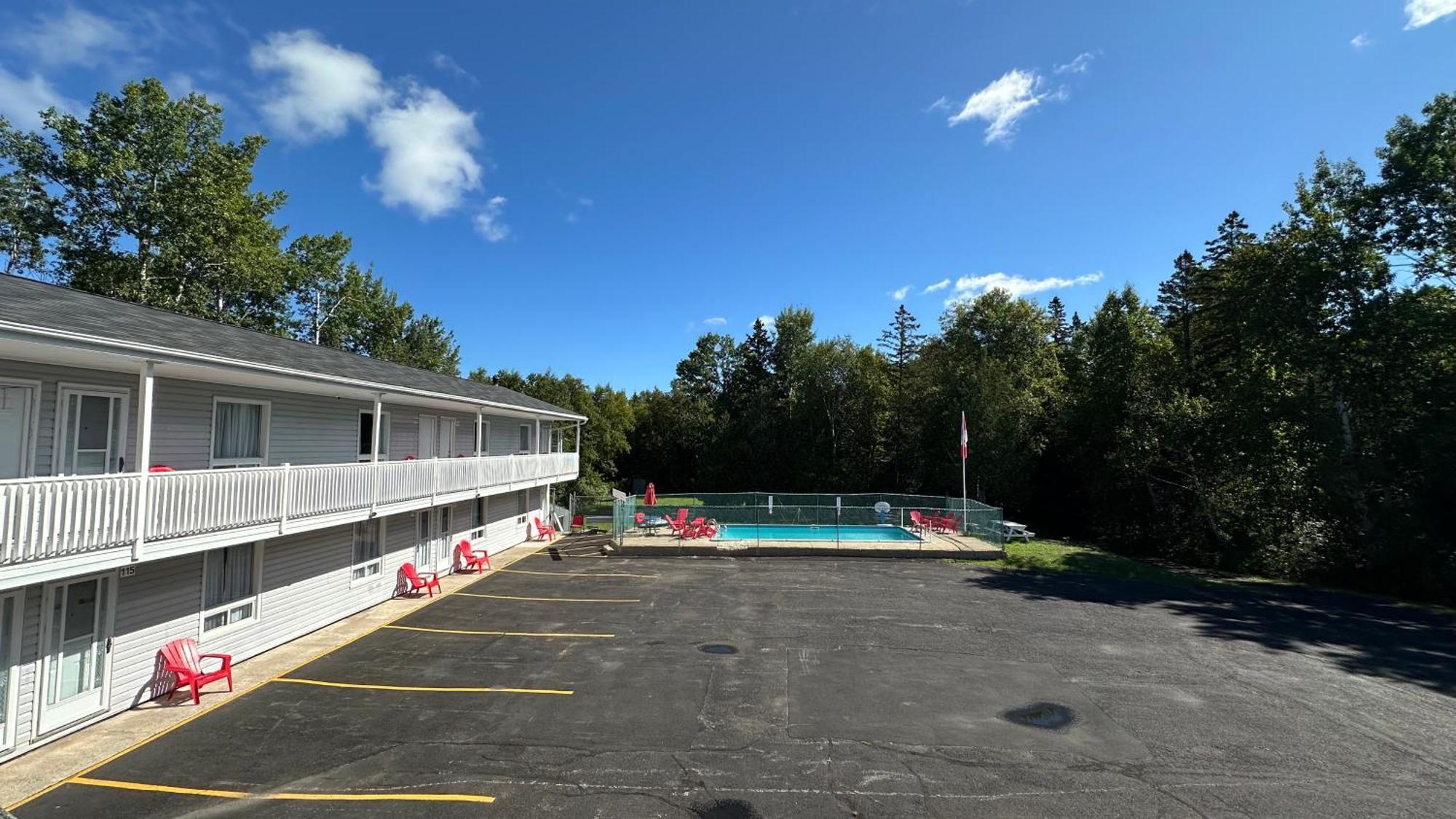 Motel 7 Inn & Suites Beresford Exterior photo